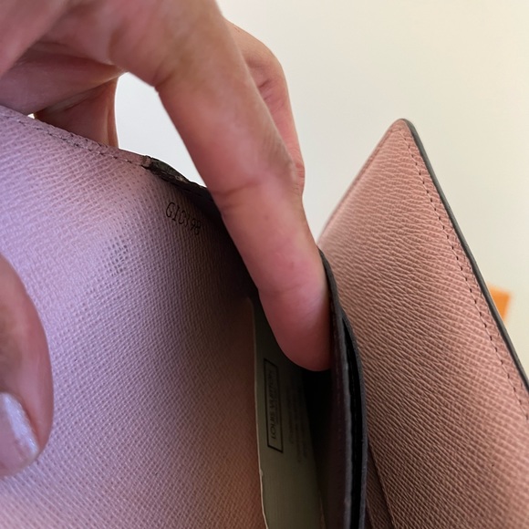 Louis Vuitton long josephine wallet. - Picture 8 of 11